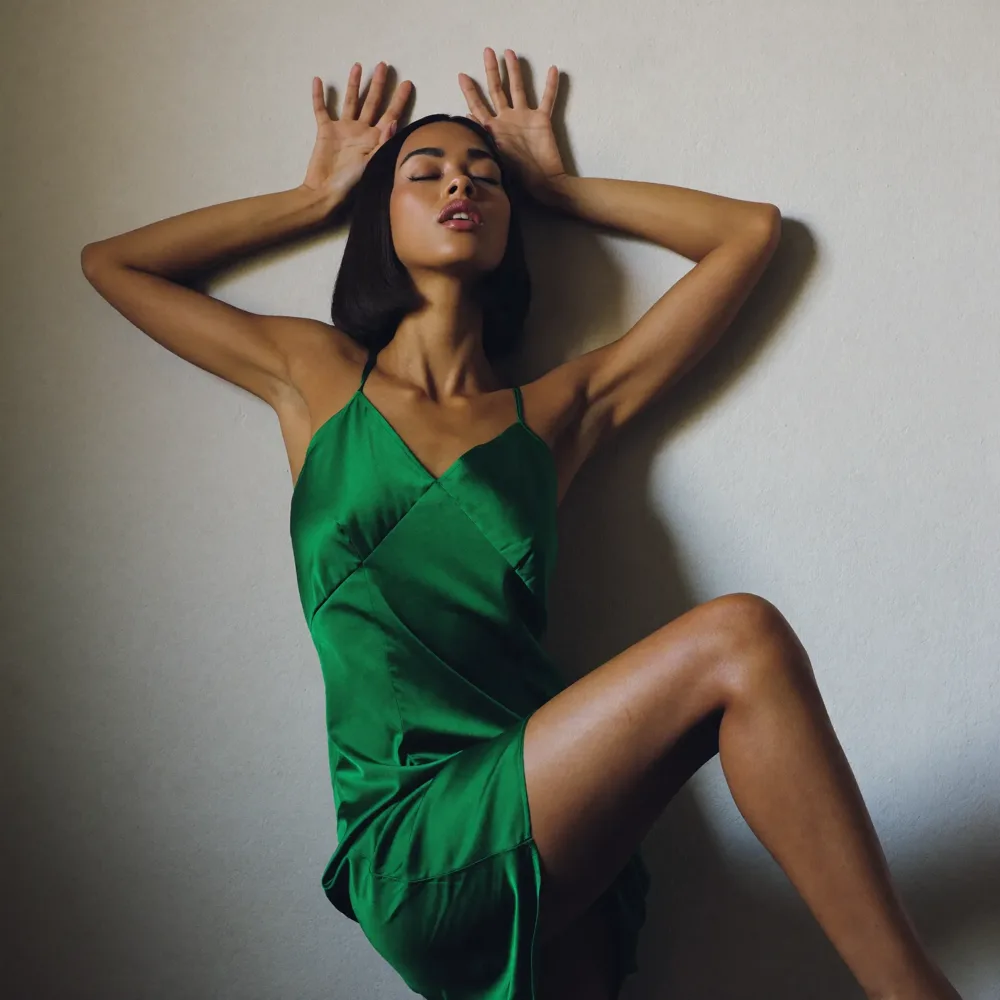 The Boudoir Playbook pose card